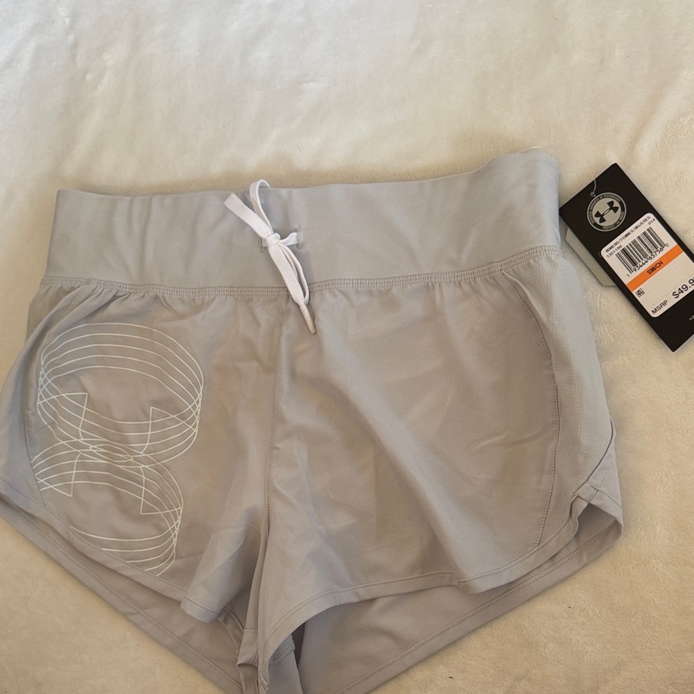Under Armour Women's Light Gray Athletic Shorts 2” running Sz Small